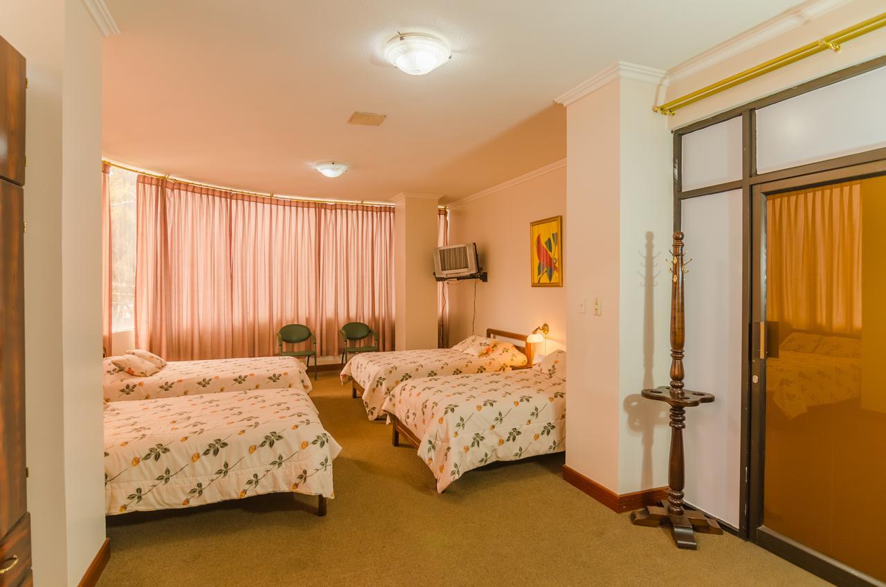 Hotel Cristal Palace Loja Buitenkant foto