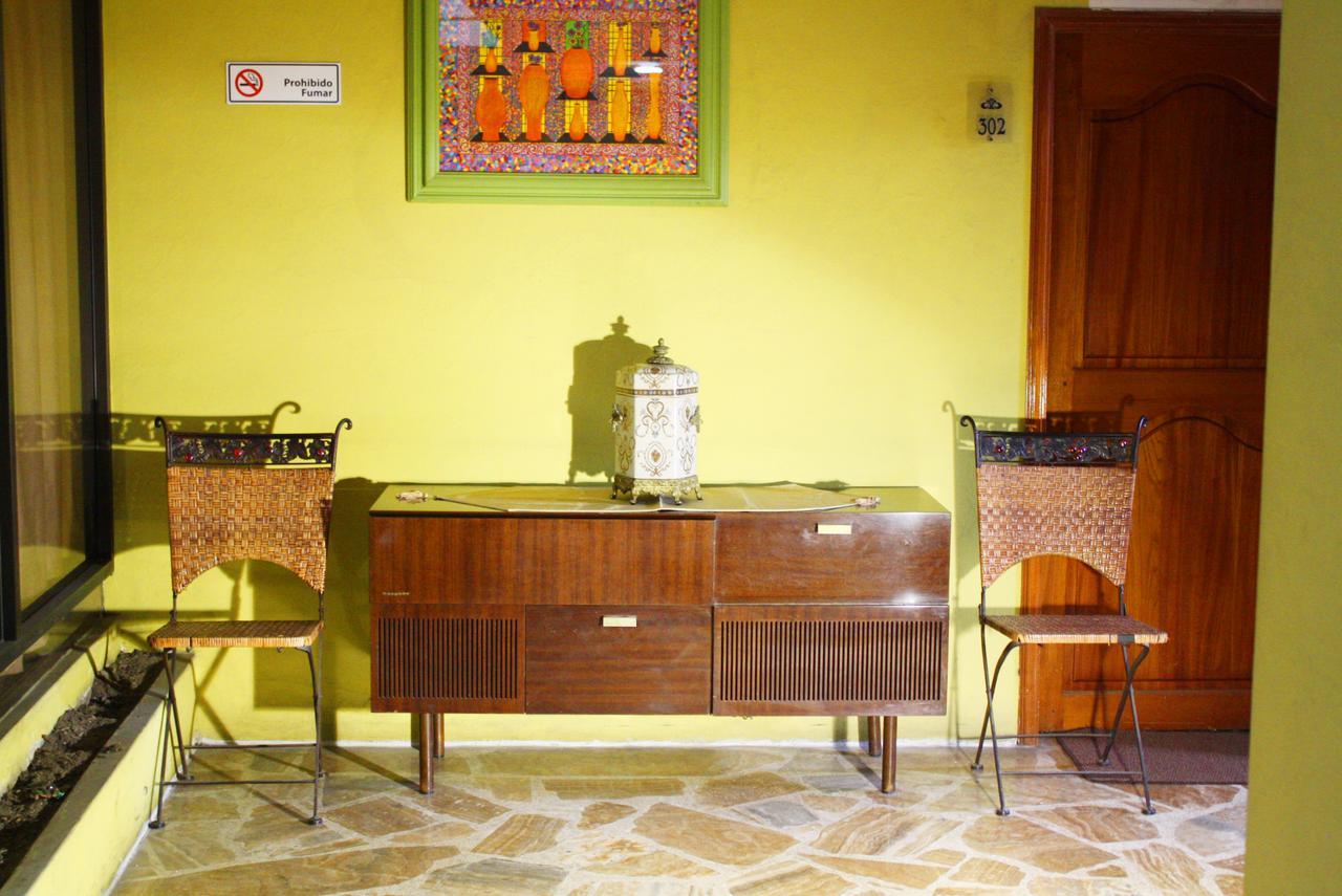 Hotel Cristal Palace Loja Buitenkant foto
